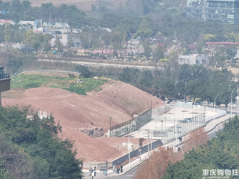 新欧鹏教育城前面靠北滨路旁修成这样了