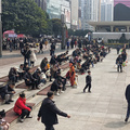 观音桥年轻人被时代天街虹吸惨了？_图2