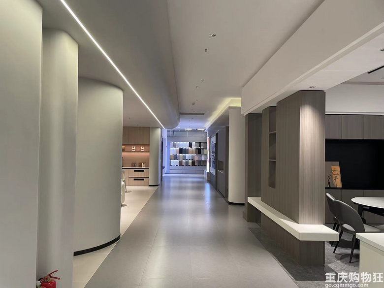 【小编探店】工厂直营拥有超大性价比定制展厅：我爱家/志邦