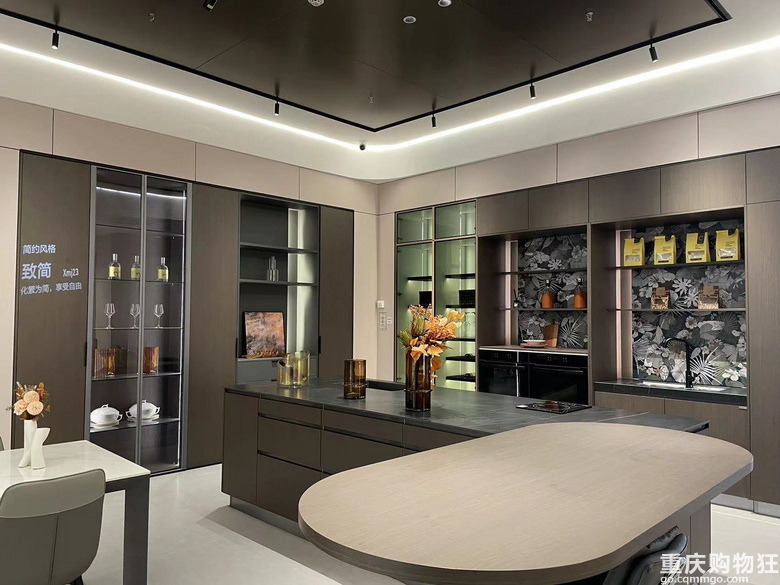 【小编探店】工厂直营拥有超大性价比定制展厅：我爱家/志邦