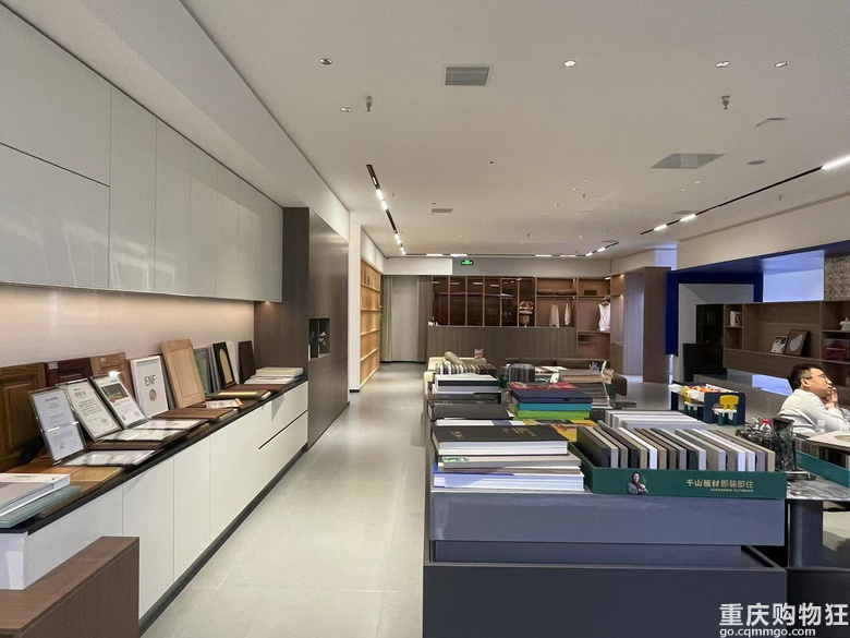 【小编探店】工厂直营拥有超大性价比定制展厅：我爱家/志邦