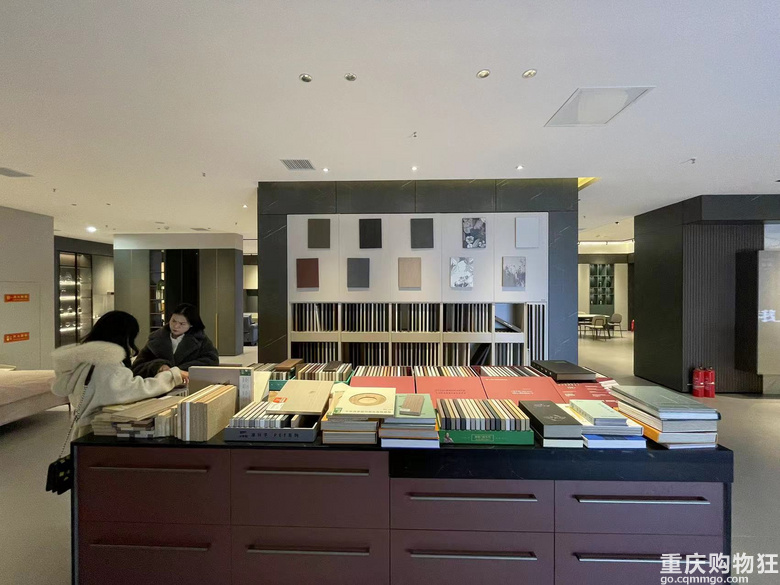 【小编探店】工厂直营拥有超大性价比定制展厅：我爱家/志邦