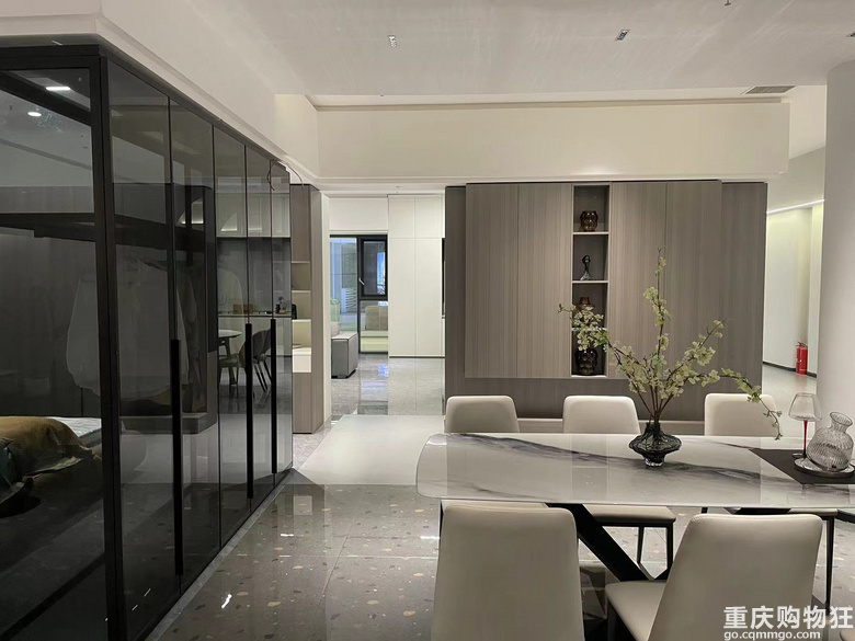 【小编探店】工厂直营拥有超大性价比定制展厅：我爱家/志邦