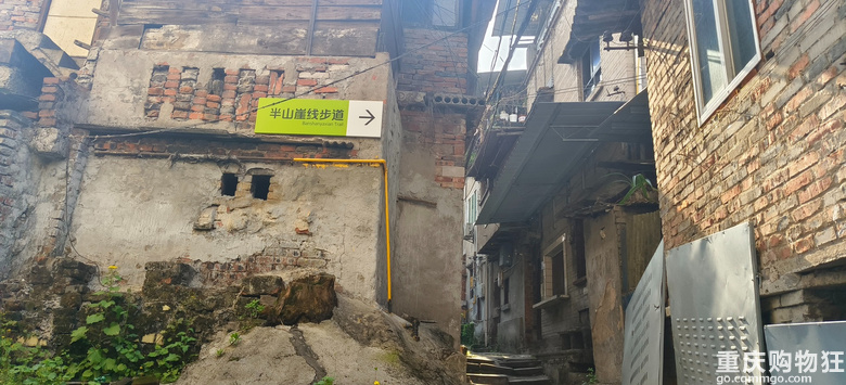 徒步半山崖线，感觉很需要一个讲解