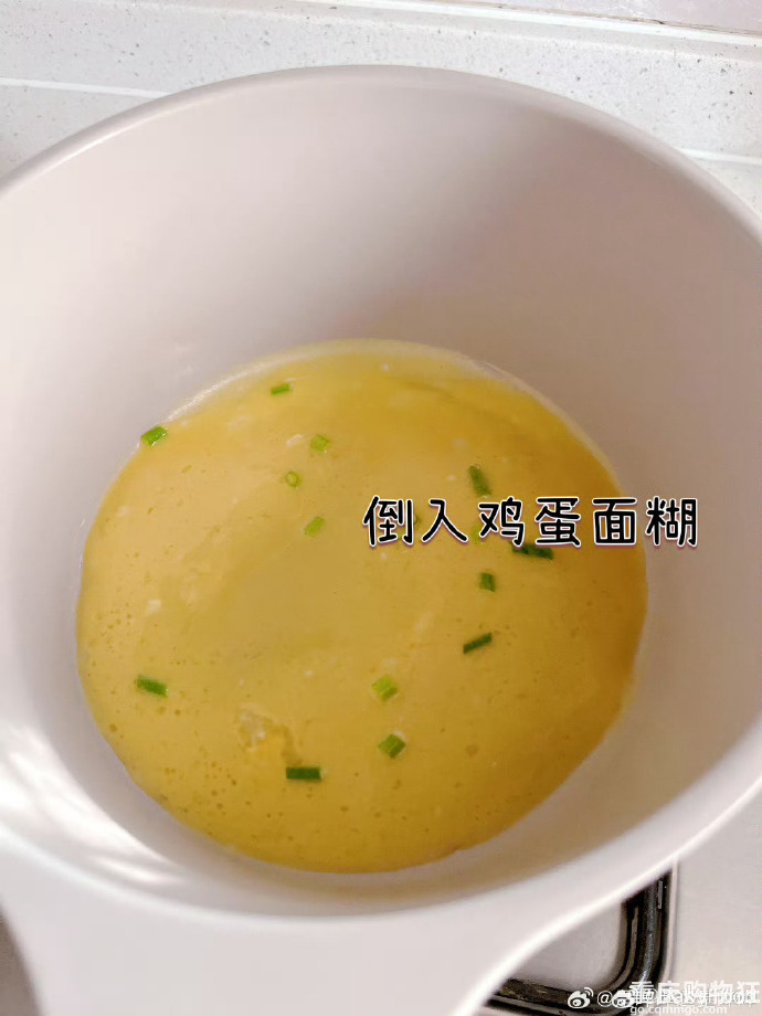 适合九月龄宝宝的辅食——鸡蛋水饼，做法简单， 宝宝非常爱吃～