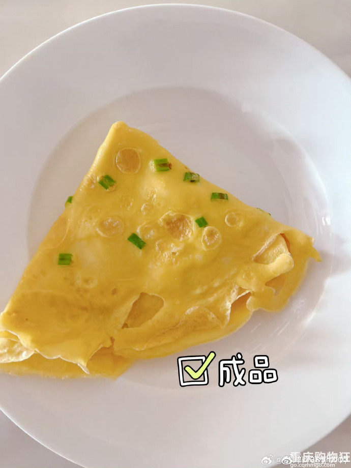 适合九月龄宝宝的辅食——鸡蛋水饼，做法简单， 宝宝非常爱吃～