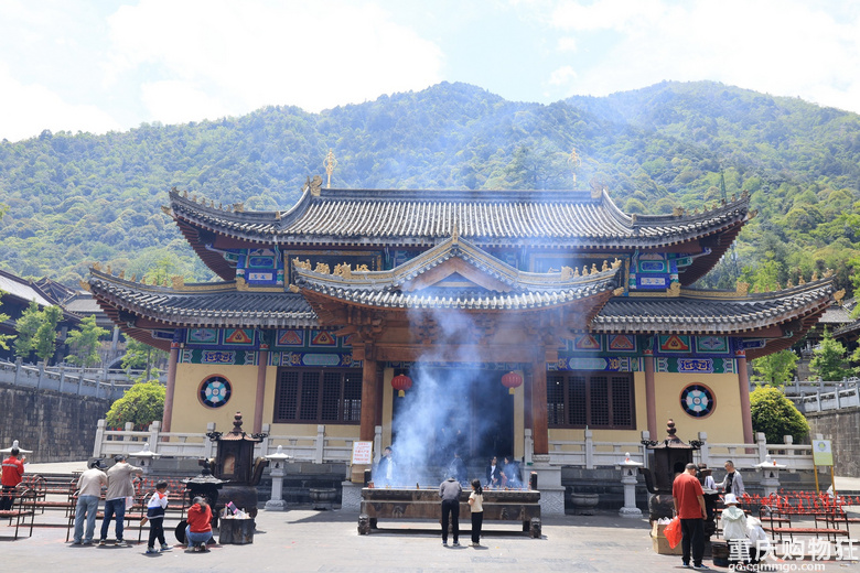 登冕宁灵山寺祈福