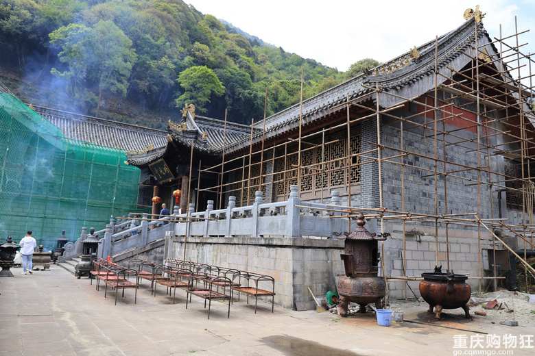 登冕宁灵山寺祈福