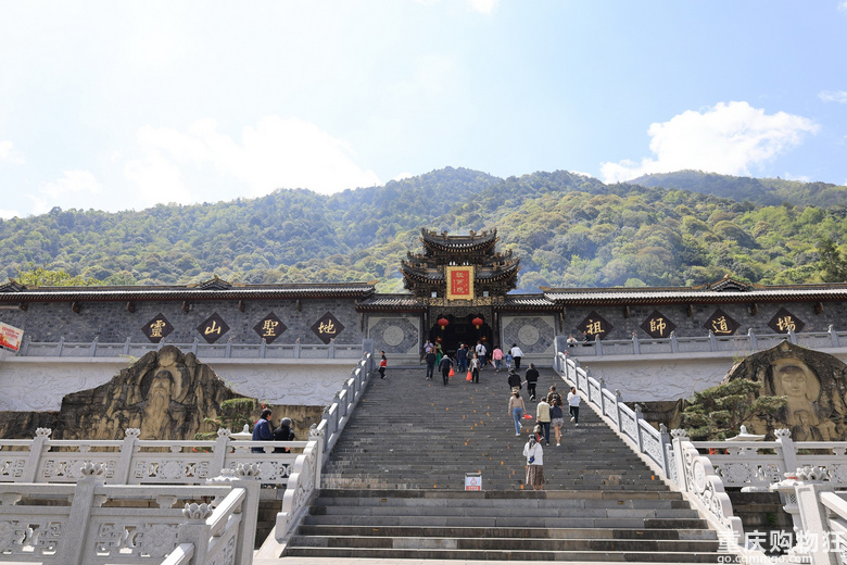 登冕宁灵山寺祈福