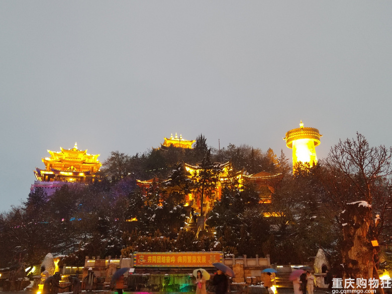 听说看到日照金山会幸运一整年，所以果断去了梅里雪山