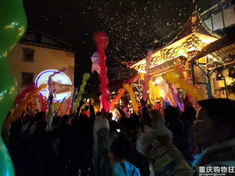 听说看到日照金山会幸运一整年，所以果断去了梅里雪山