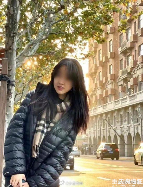 好友称坠亡女留学生多次遭父亲家暴