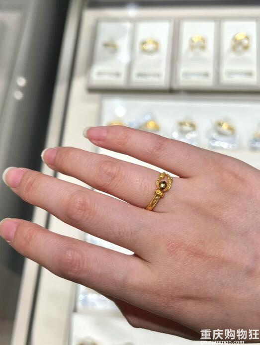 请问周大福除了贵还有什么缺点？足金戒指一个比一个好看