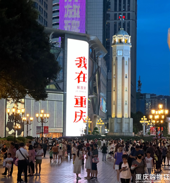 最近重庆的一些电动汽车网约车，不太愿意开足马力吹空调冷气