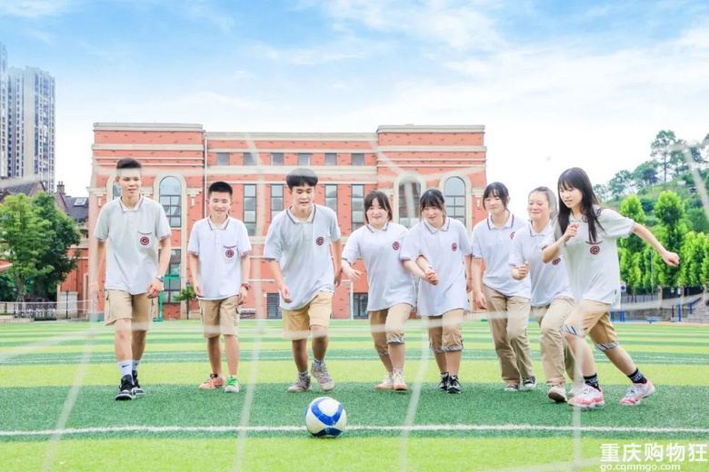颜值爆表！重庆39所中小学校服图鉴，这件火到好多人都在求同款！