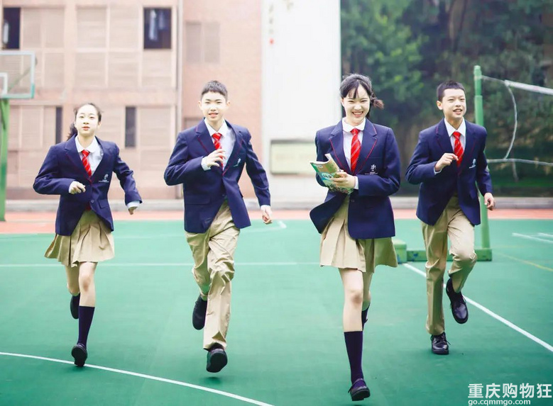 颜值爆表！重庆39所中小学校服图鉴，这件火到好多人都在求同款！