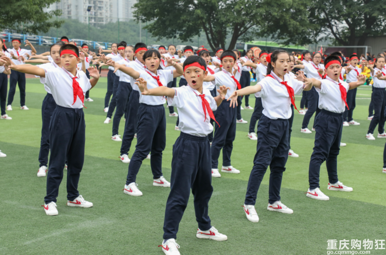颜值爆表！重庆39所中小学校服图鉴，这件火到好多人都在求同款！