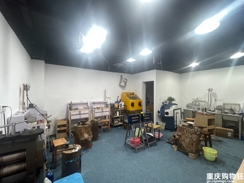 专属！名匠珠宝黄金工费省50至100，手镯工费350、戒指工费200