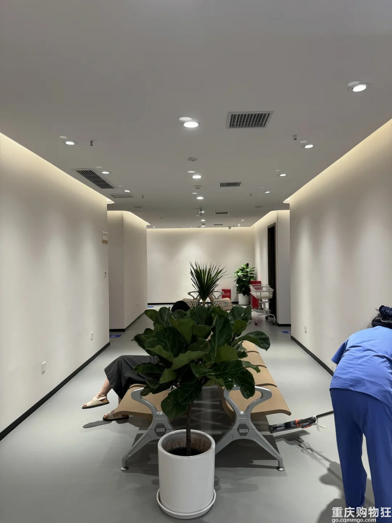重医附一院新开了一个产后康复中心，硬件比以前好很多