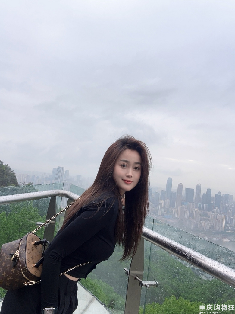 93年，单身未婚，白羊座，女，身高160，现居南坪