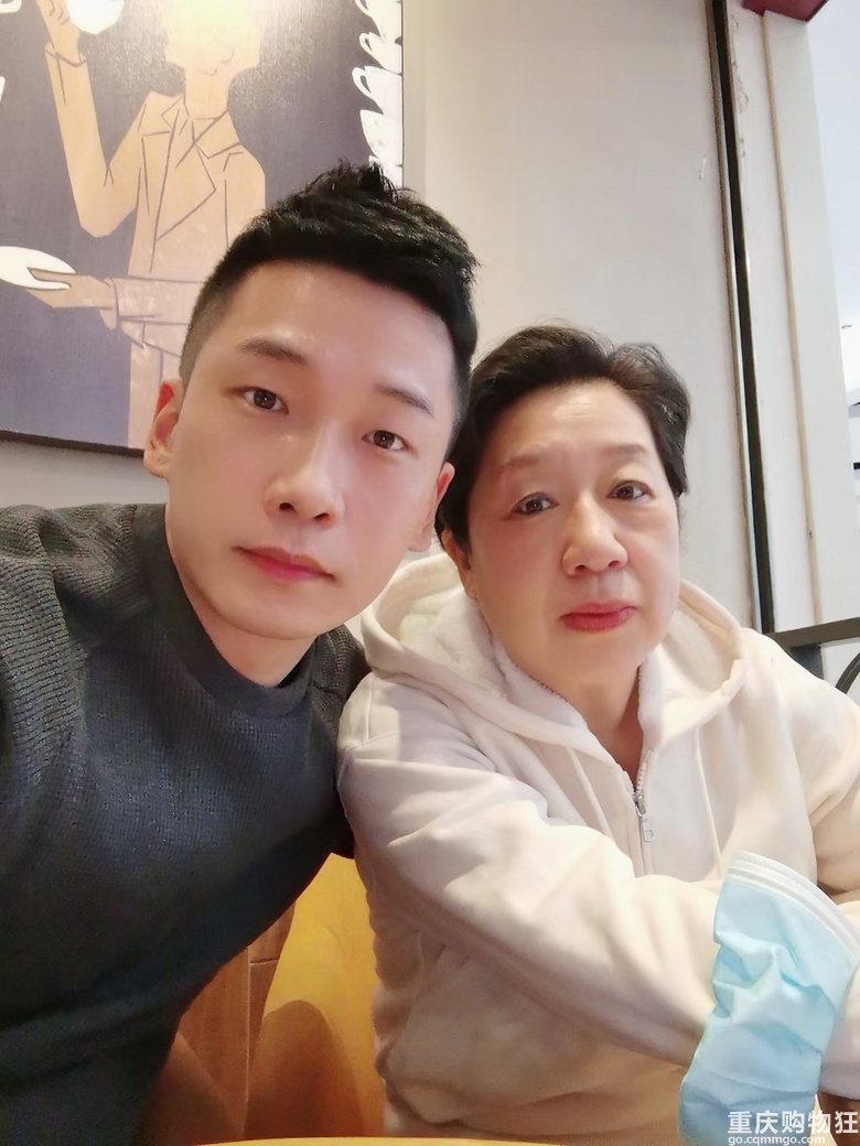 刘斌38离婚无孩相亲付照找个巴南的