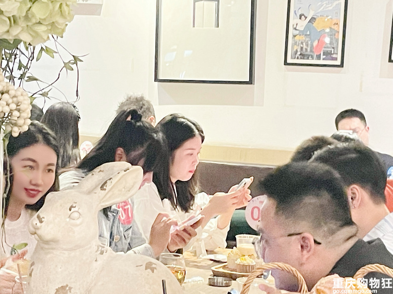 本周四的90后专场目前男士已满，目前仅接受女嘉宾报名啦