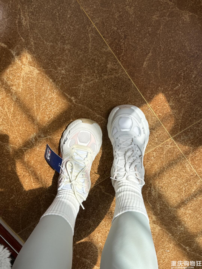 斐乐最最舒服的鞋，太好穿了！买了3双不同颜色，这含金量懂了吧