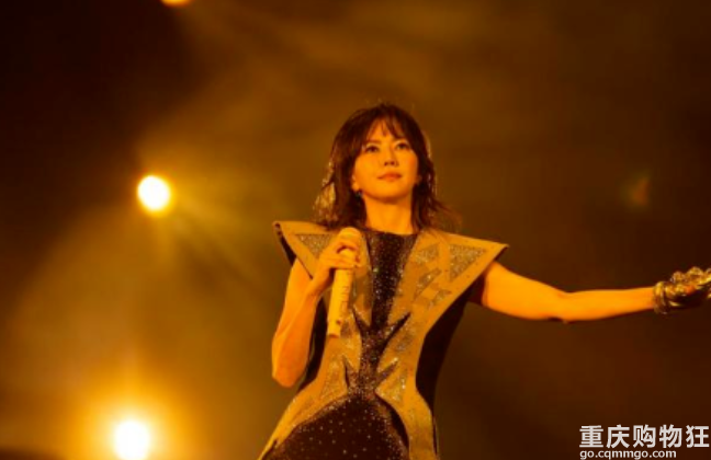 许美静的夜，蔡健雅的酒：新加坡天后如何变“爆款金曲制造机”？