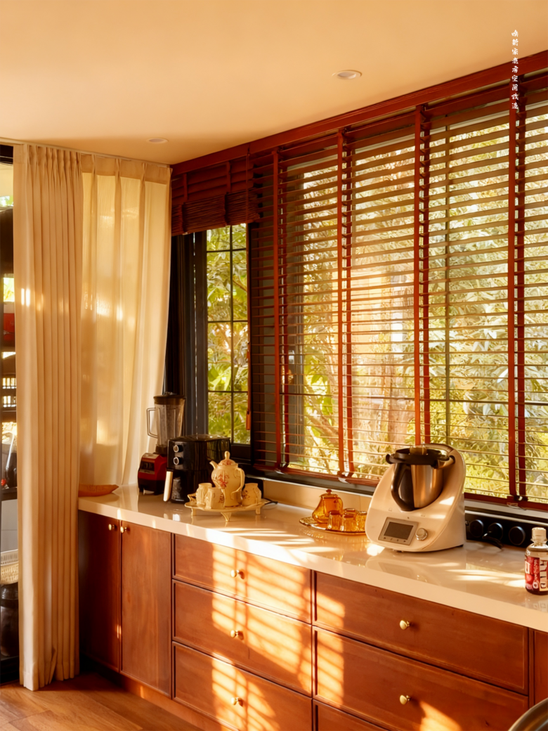 ס�ڼ�����ɵı������죬4���¾��������ˣ�