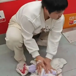 �������Ů����Ѫ����