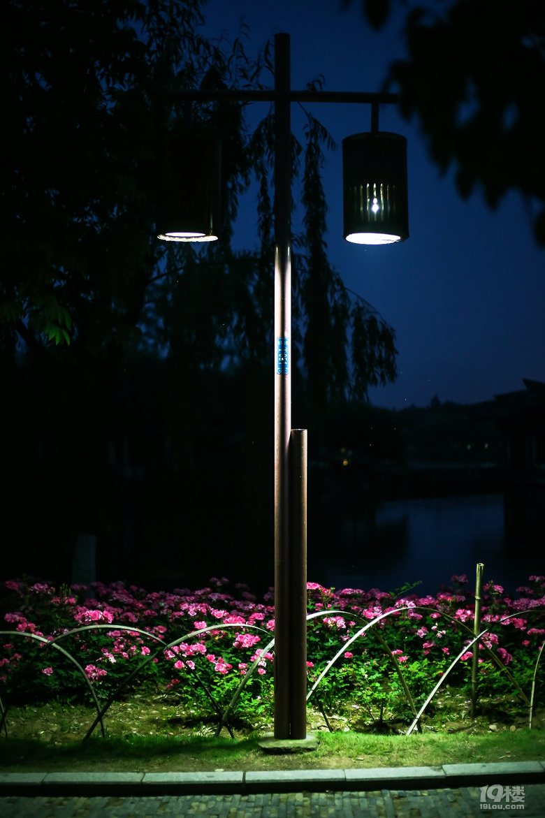 富阳东吴公园夜景之一