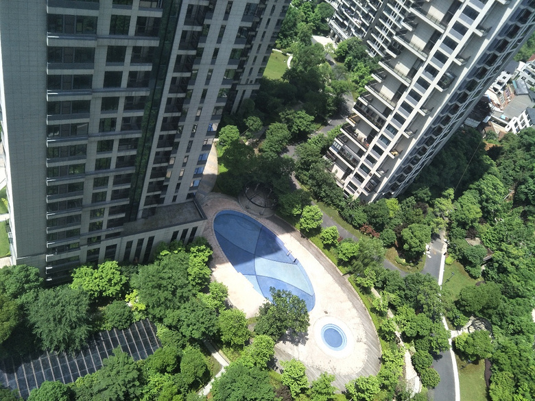 西郊半岛阳光城翡丽海岸一线江景啊133方还是学区房哦