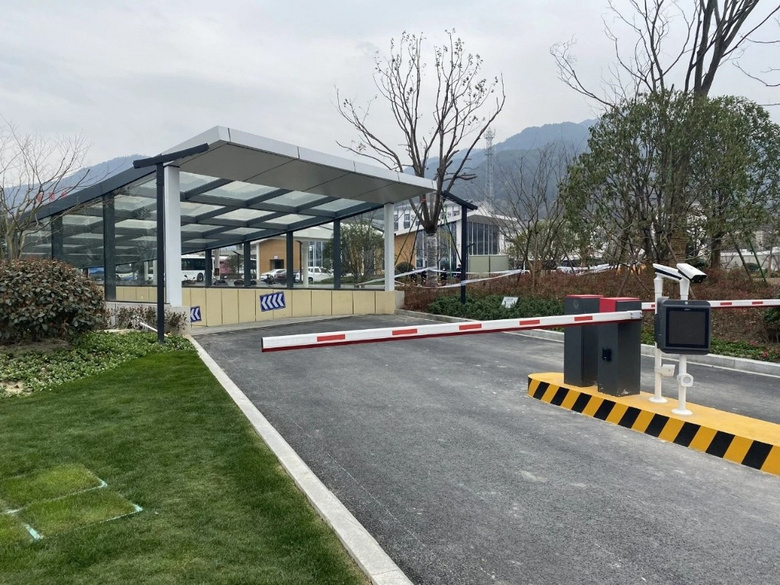 4月1日零时起杭黄高铁富阳站地下停车场开始收费