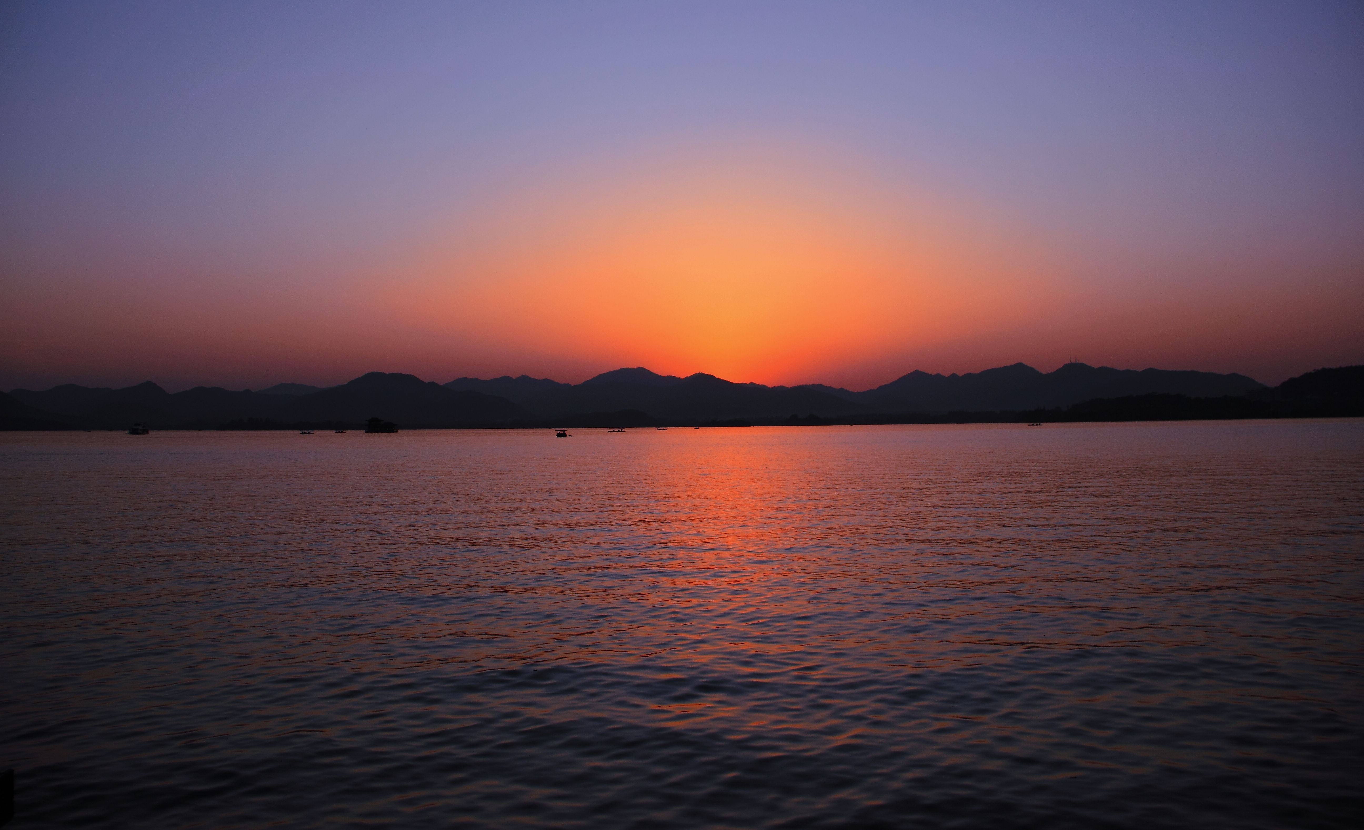 西湖晚霞,美天下