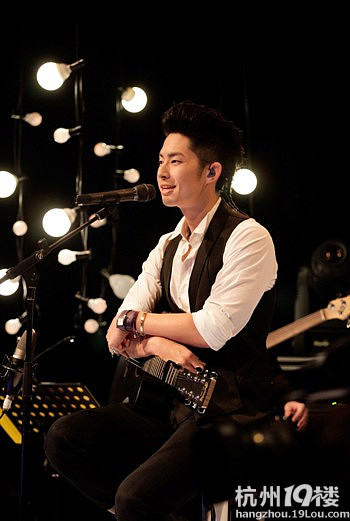 Vanness吴建豪新加坡不插电演唱会[多图]-旅游