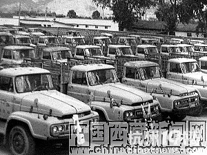 有没有70年代五十铃卡车的照片啊-拉风大本营