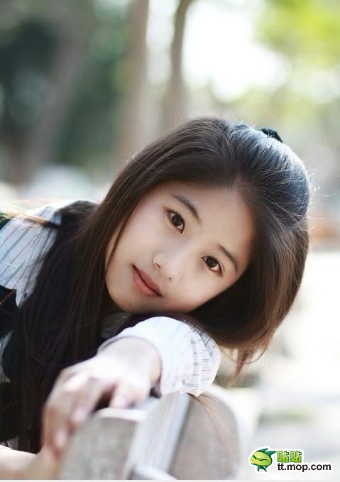 集大校花——池方圆,网络清纯系新女神瞬间秒杀掉奶妹妹!