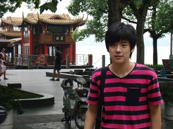 那些散落在民间的帅哥美女们