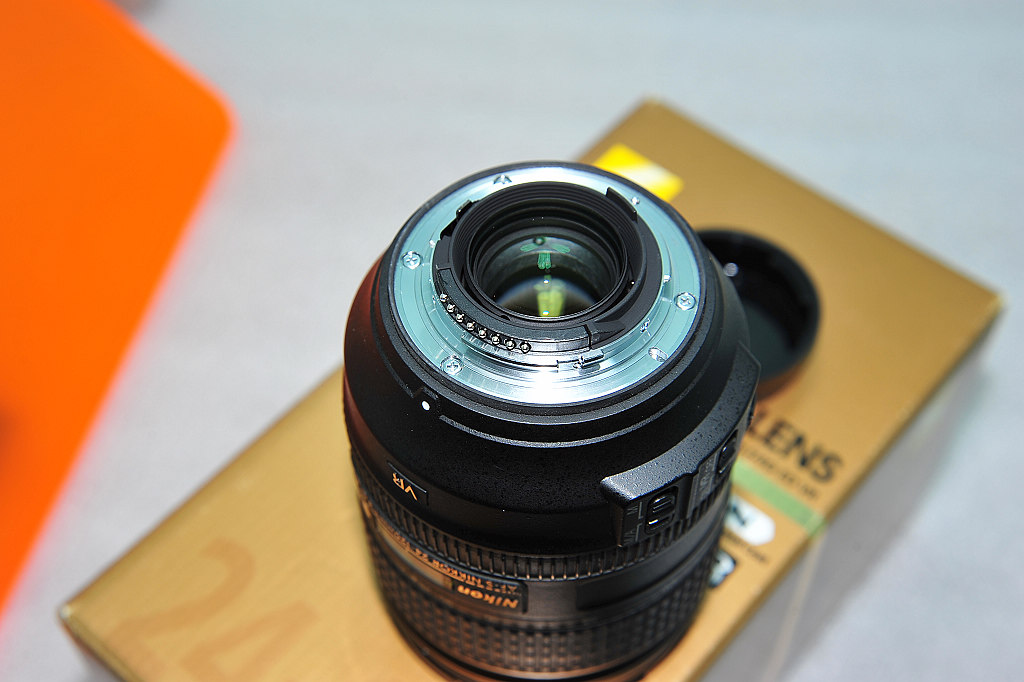 尼康24-120mm f4g ed vr,95成新,包装全套.