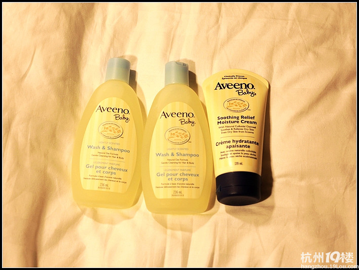 更完,3月带小宝港澳游,败Ferragamo、LV分享