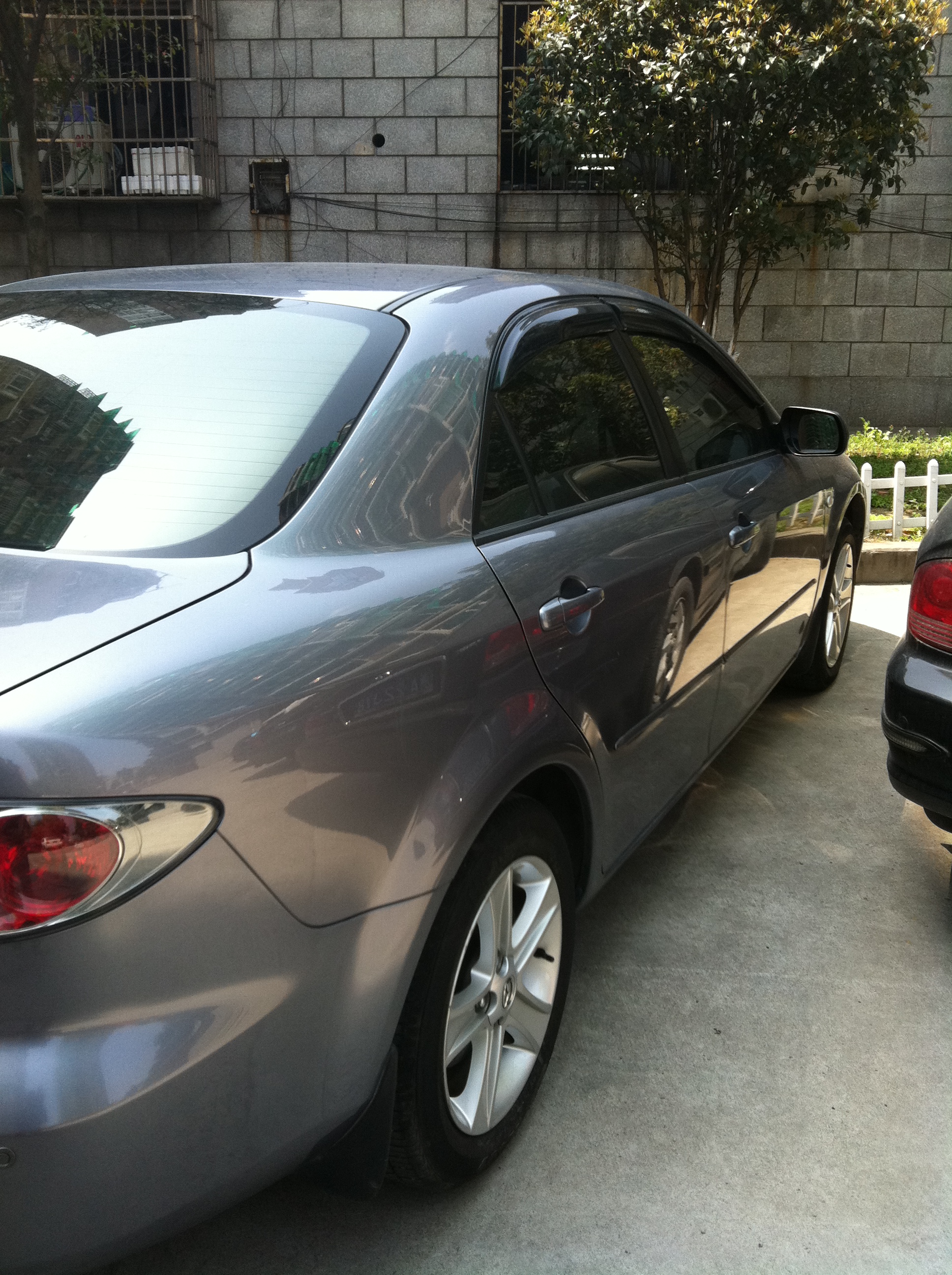 代驾出租全新马自达6 银灰色