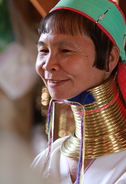 缅甸--"鸣个喇叭"(缅甸语"你好")!