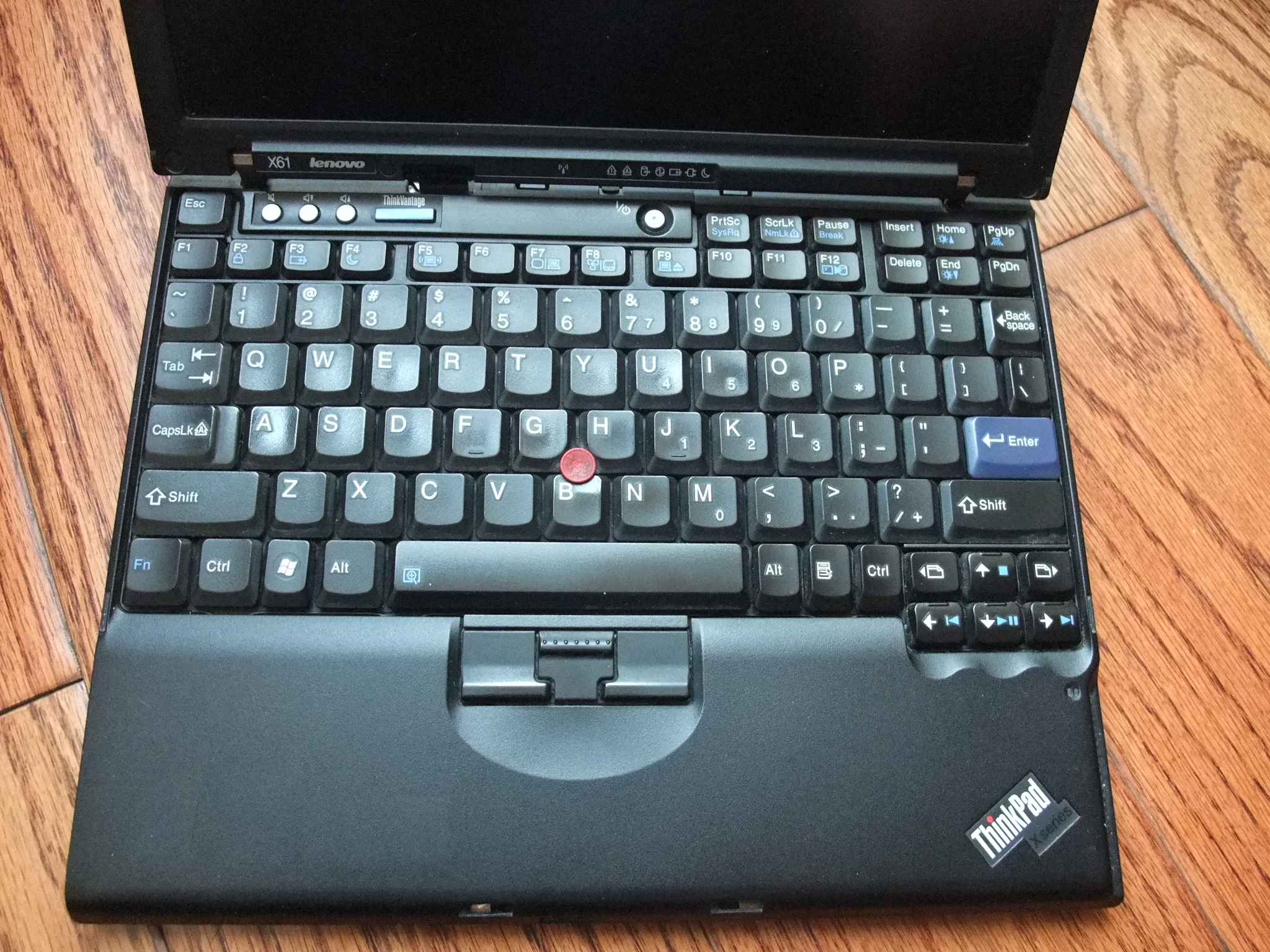 出联想一个经典的x61 行货过保