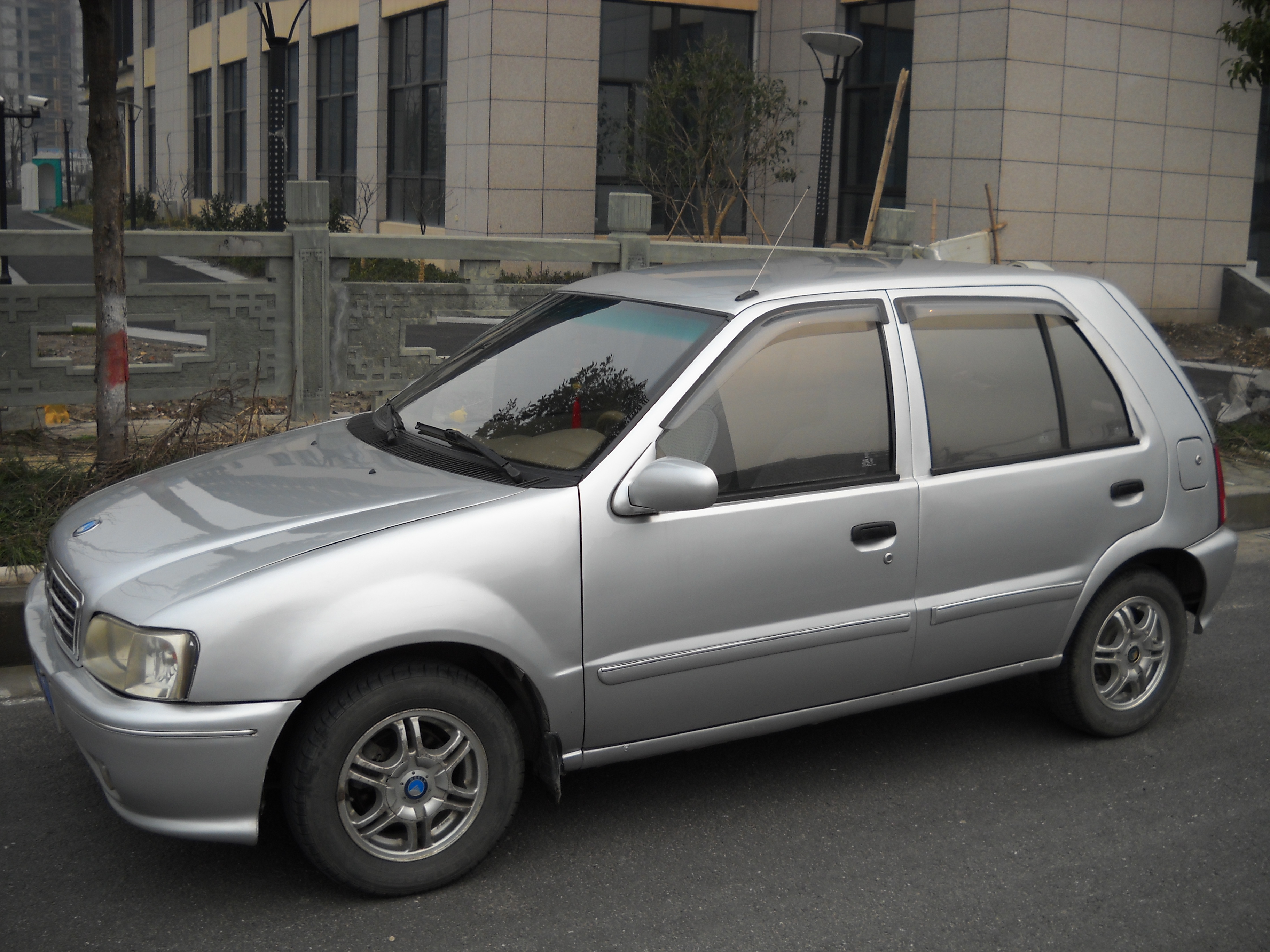 低价出售吉利豪情