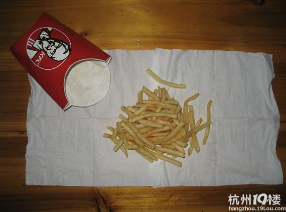 麥當(dāng)勞的薯條分量多還是KFC的分量多？
