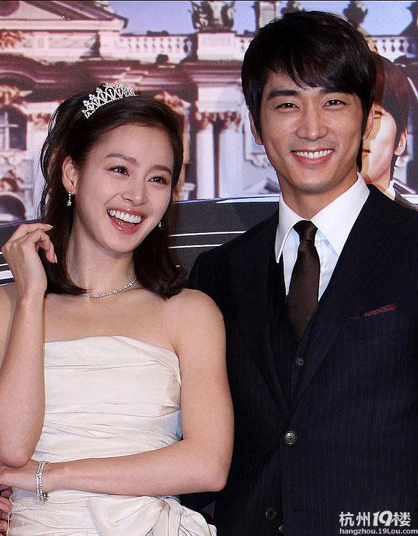 韩剧情侣对对碰 谁最般配?