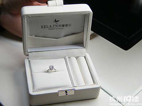 幸福无关大小,但是爱情无法打折,笨媳妇晒闪闪