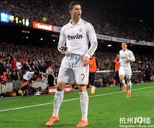 西甲-赫迪拉C罗桑切斯破门 皇马2-1巴萨领先7