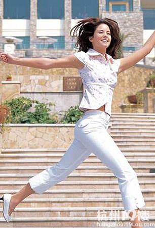 走路姿势不对也危害健康 教你如何矫正