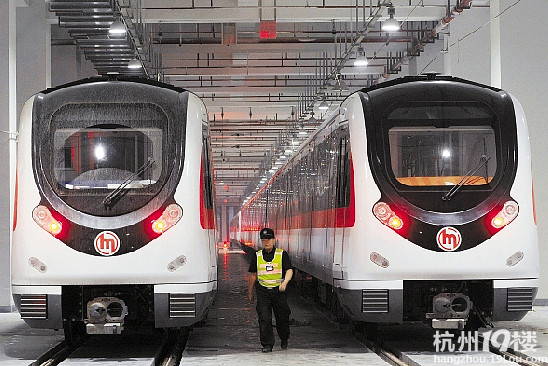 杭州地铁列车来了